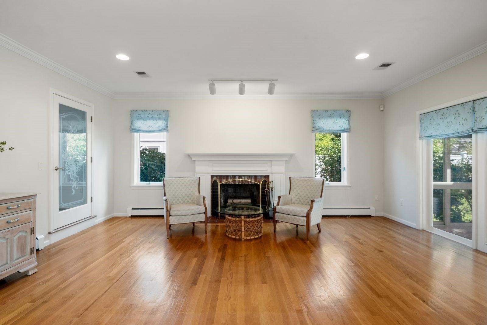 14 Powder House Cir, Needham, MA Photo #16