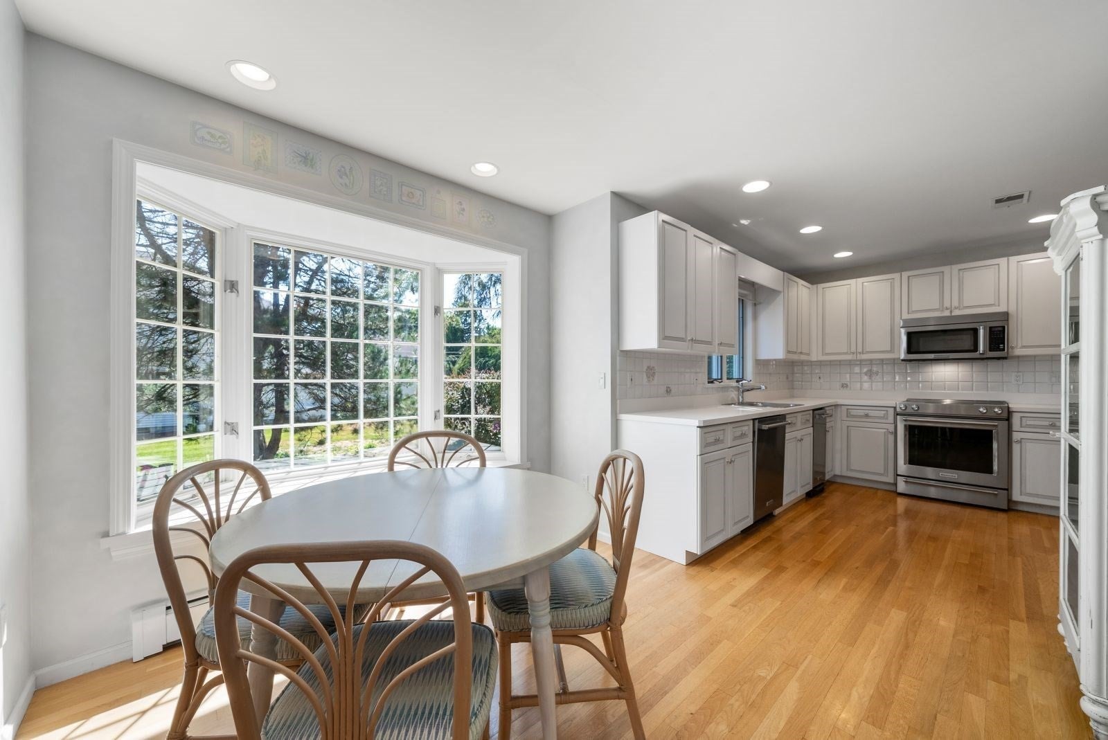 14 Powder House Cir, Needham, MA Photo #14