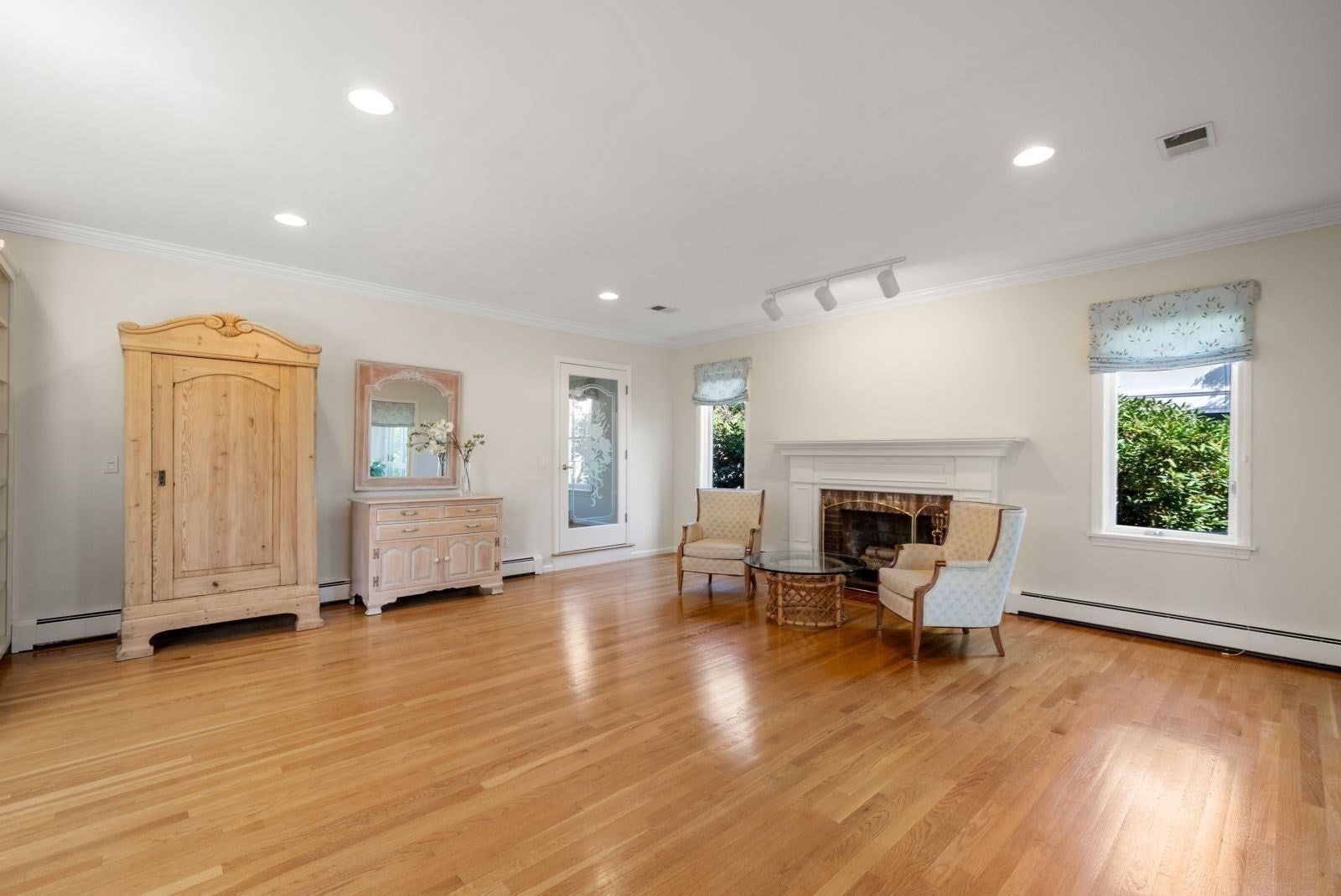 14 Powder House Cir, Needham, MA Photo #17