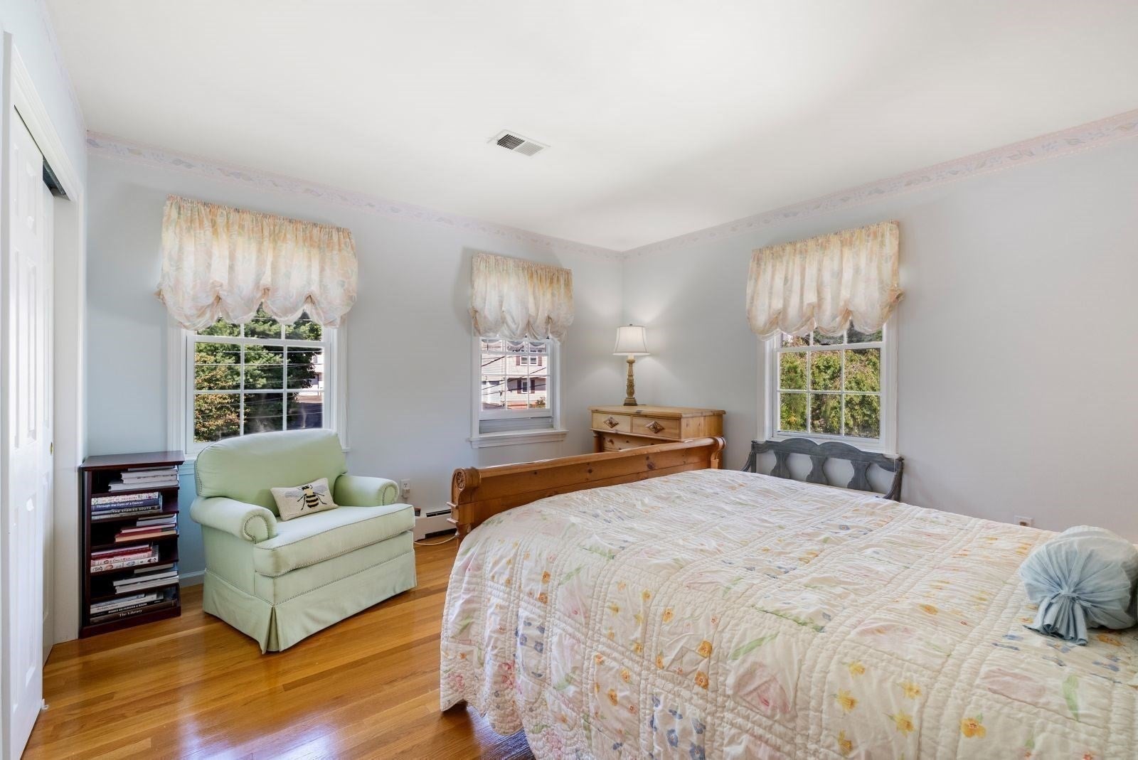 14 Powder House Cir, Needham, MA Photo #32