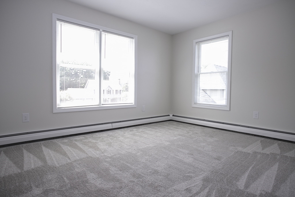 12 Walden Ct, Leominster, MA Photo #27