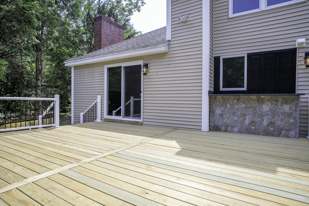 12 Walden Ct, Leominster, MA Photo #37