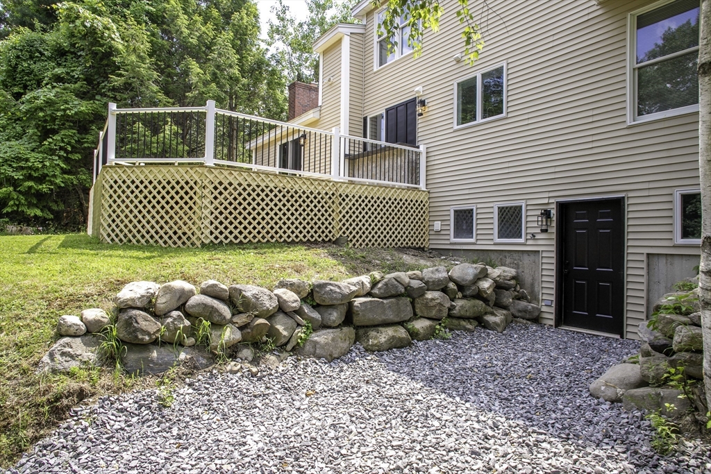 12 Walden Ct, Leominster, MA Photo #39