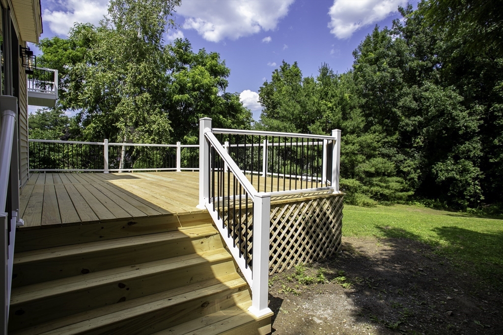 12 Walden Ct, Leominster, MA Photo #35
