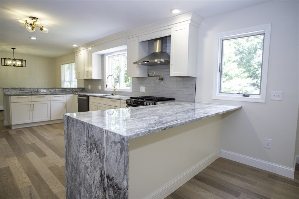 12 Walden Ct, Leominster, MA Photo #14