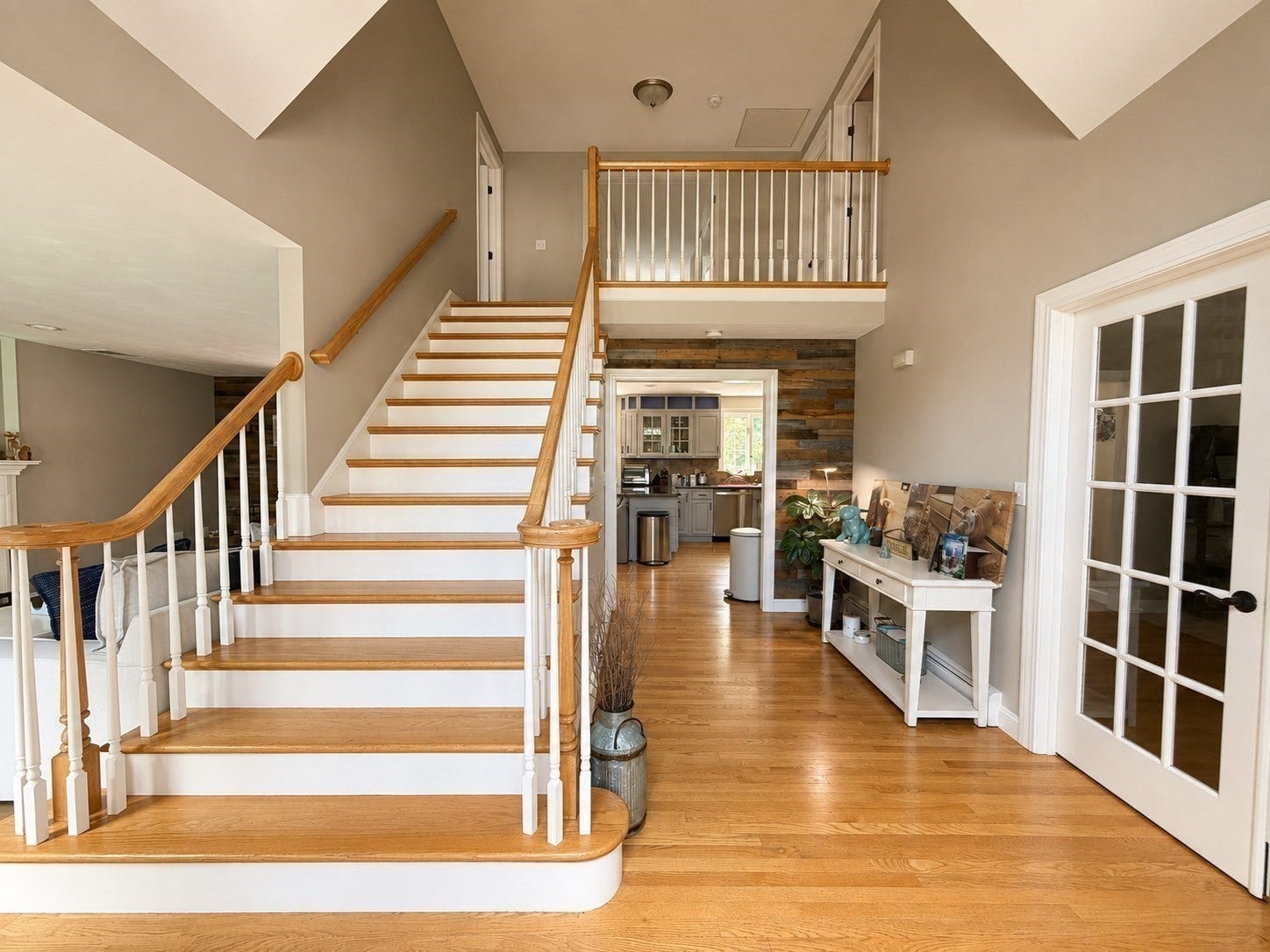 3 Goodwin Dr