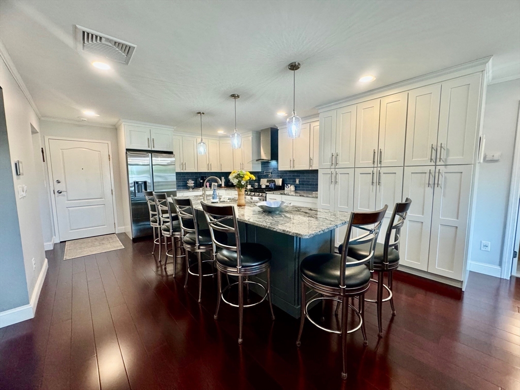 915 Hathaway Road 203