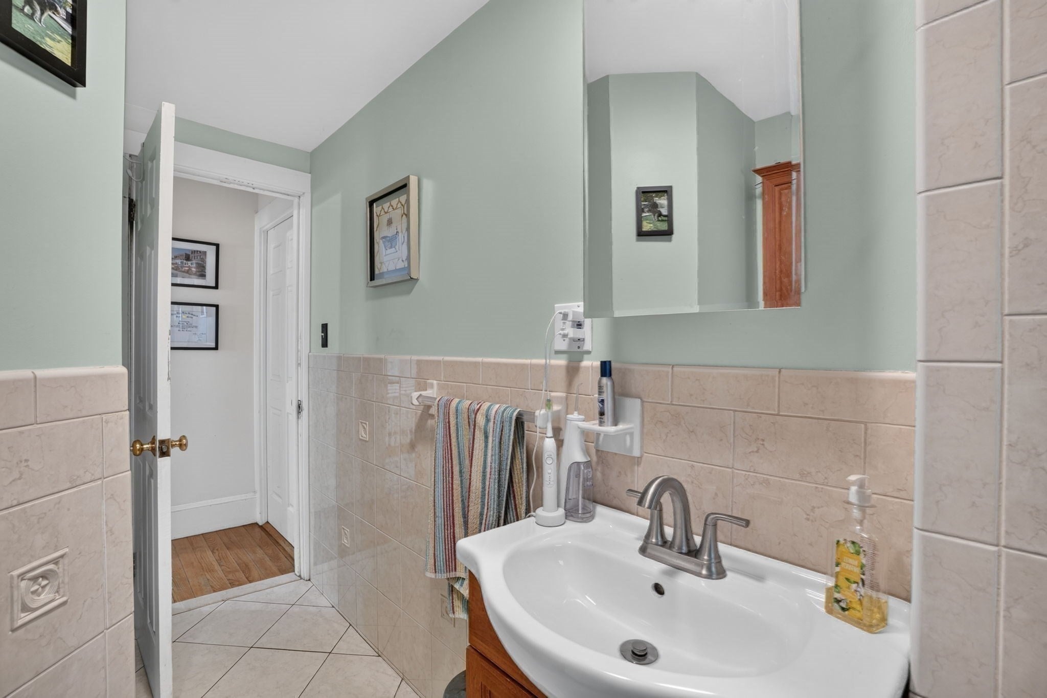 53 Irving St, Medford, MA Photo #15