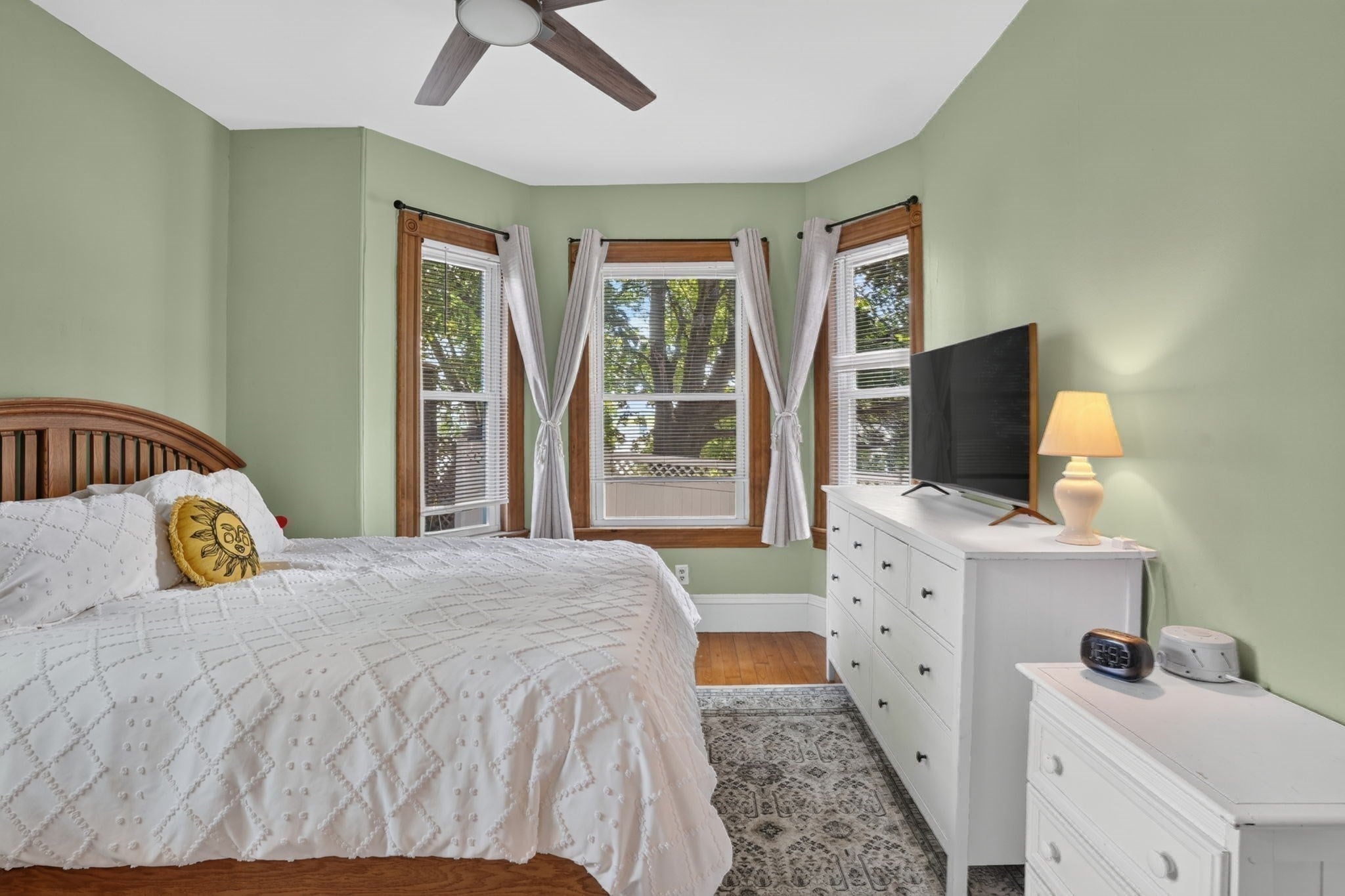 53 Irving St, Medford, MA Photo #29