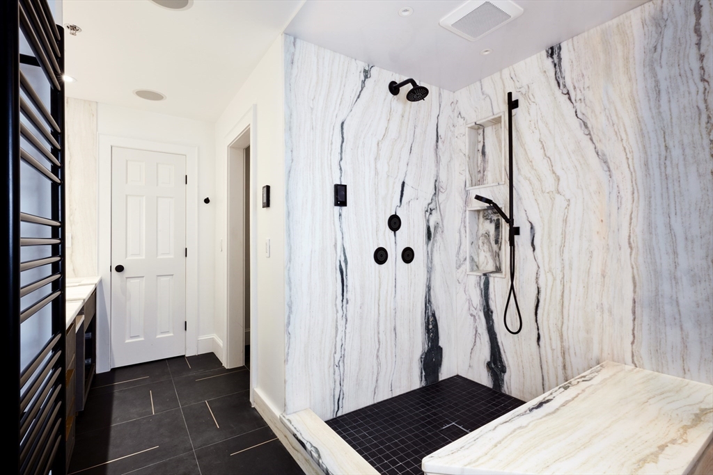 234 Causeway St 913/813