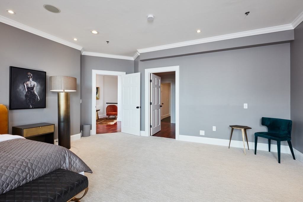 234 Causeway St 913/813