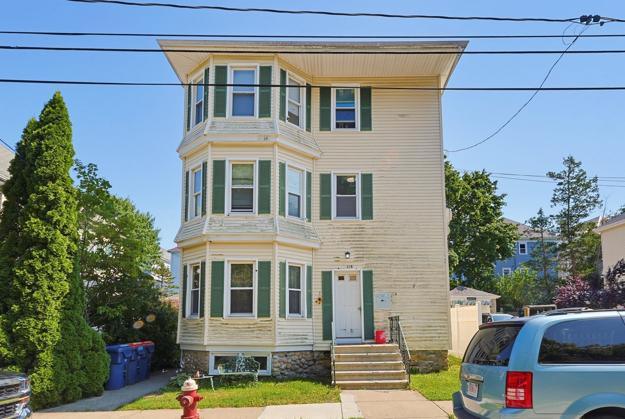 118 Irvington St, New Bedford, MA, 118 Irvington St, New Bedford, MA Photo #2