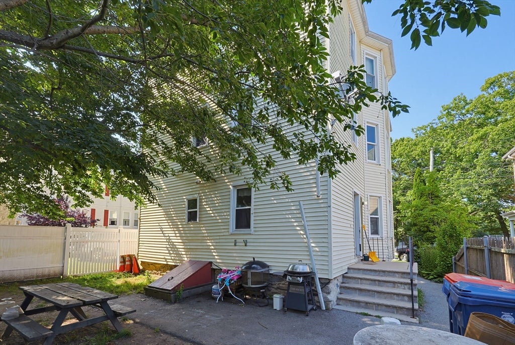 118 Irvington St, New Bedford, MA, 118 Irvington St, New Bedford, MA Photo #13