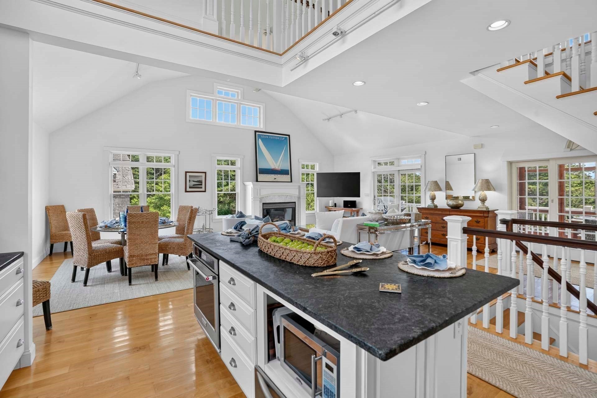 8 Beach Plum Mdws, Edgartown, MA Photo #10