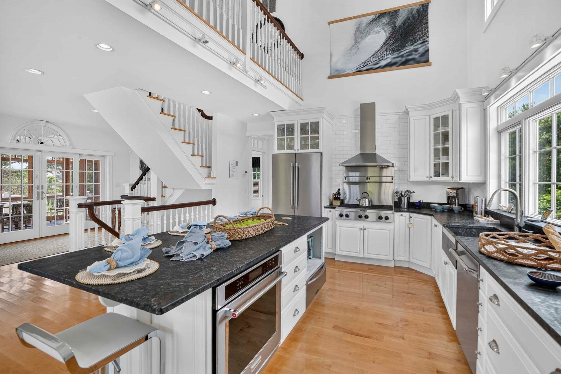 8 Beach Plum Mdws, Edgartown, MA Photo #12