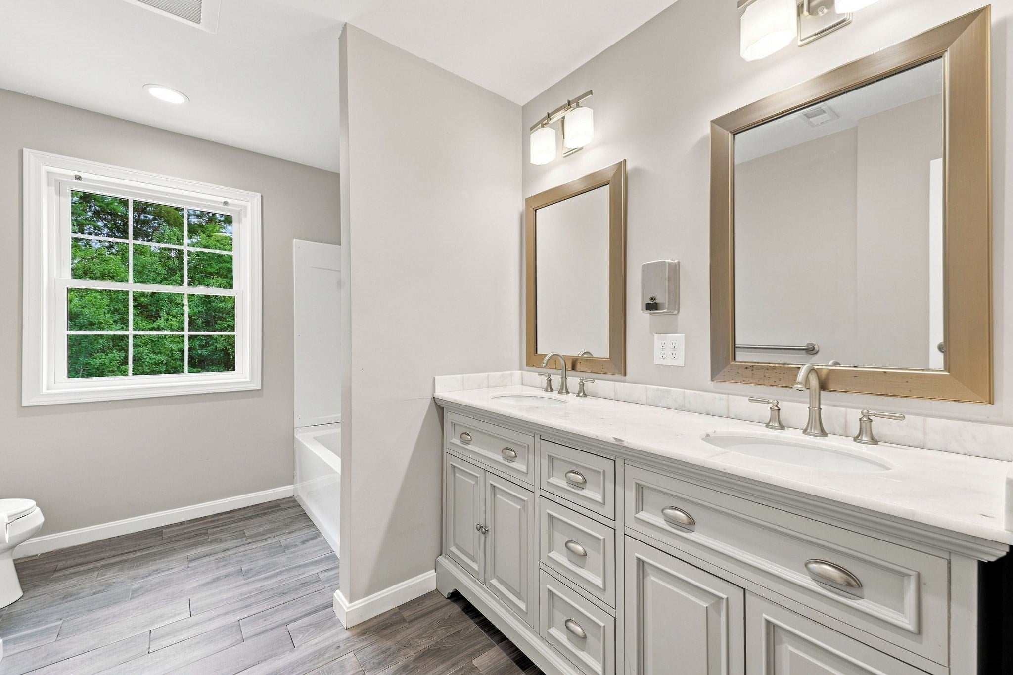 8 Victory Rd, Billerica, MA, 8 Victory Rd, Billerica, MA Photo #30