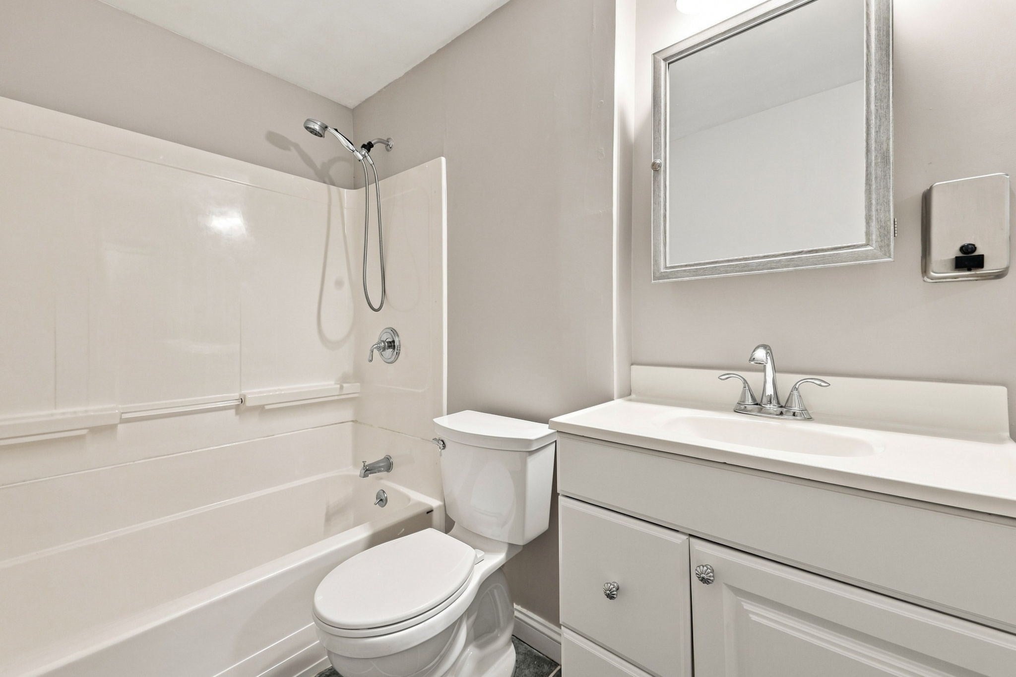 8 Victory Rd, Billerica, MA, 8 Victory Rd, Billerica, MA Photo #18