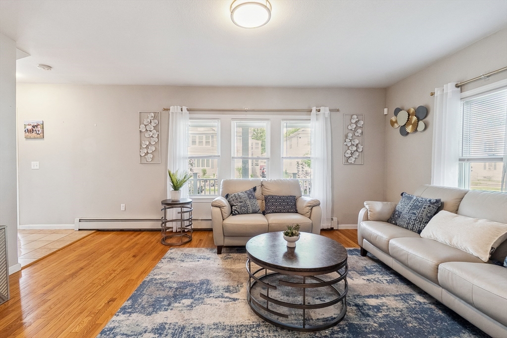 63 Beverly St