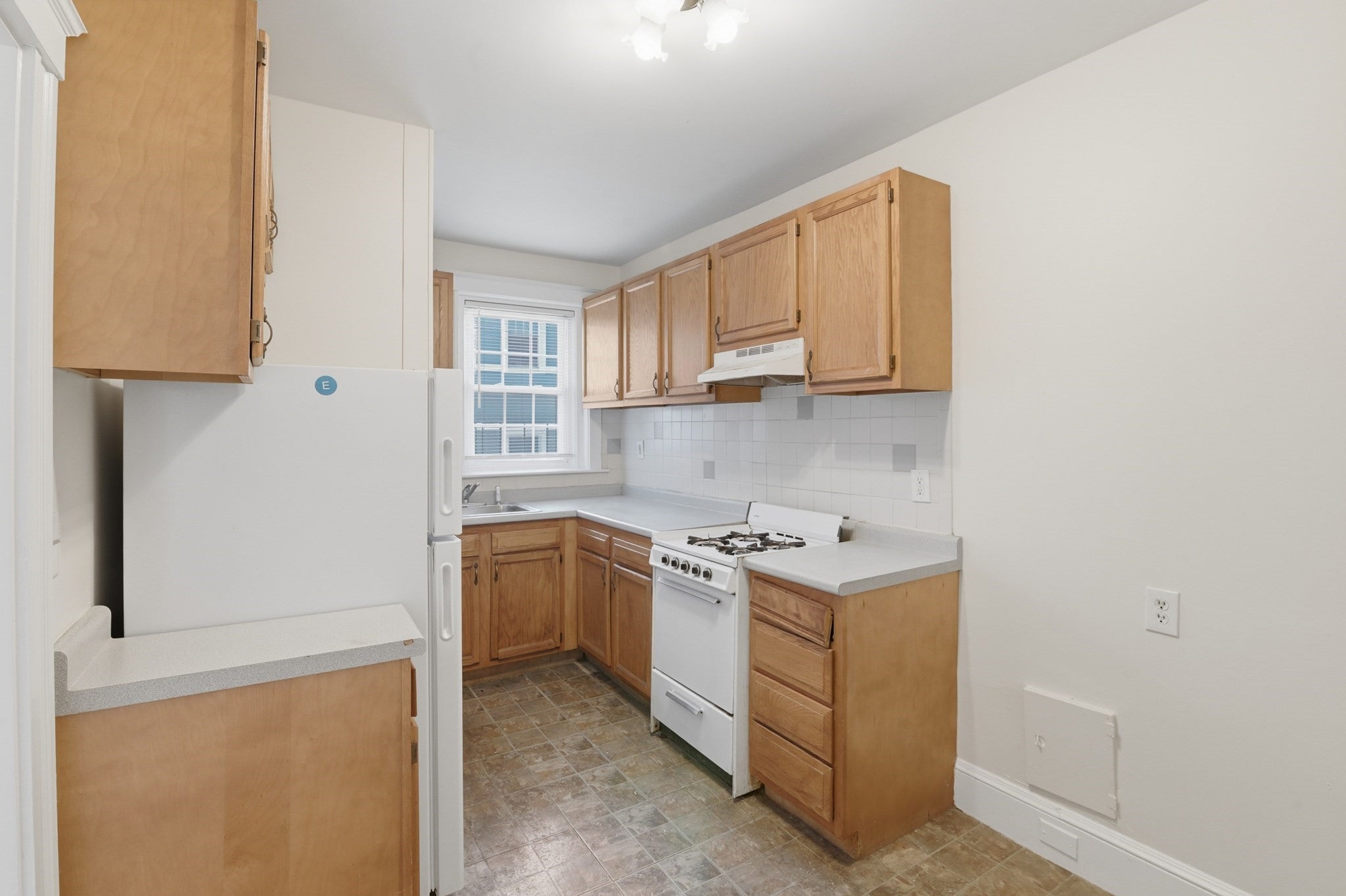 Photo of 17 Greenleaf Street, Quincy, MA