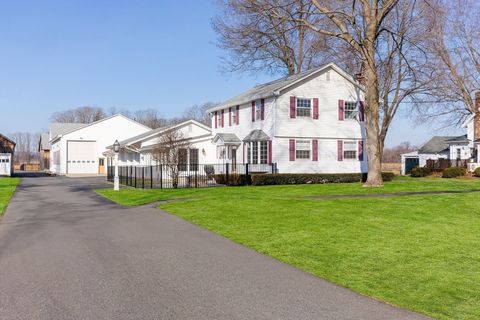 11 West St Hadley MA 01035