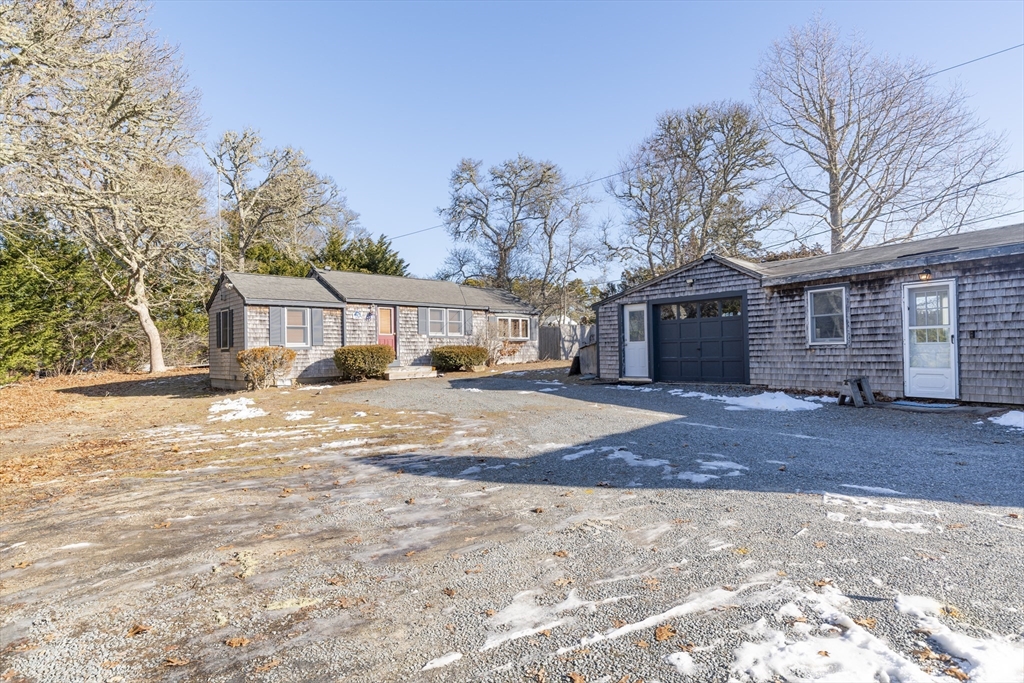 25 Crosby Ln
