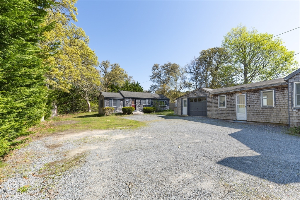 25 Crosby Ln