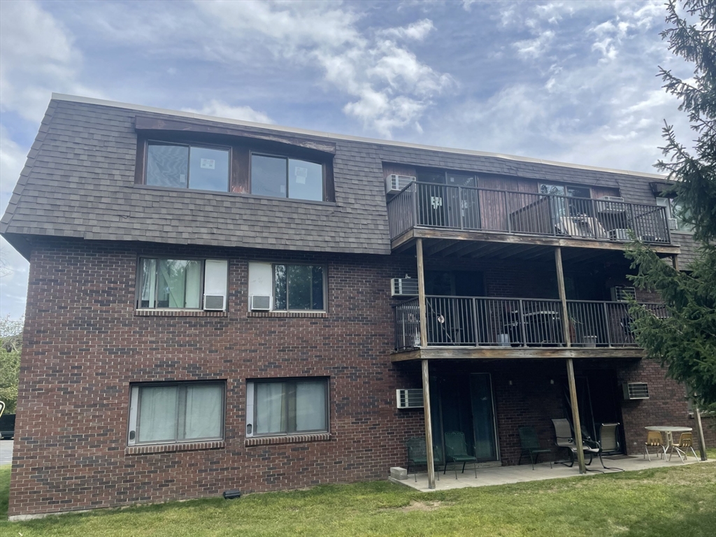 688 Boston Post Rd East 324