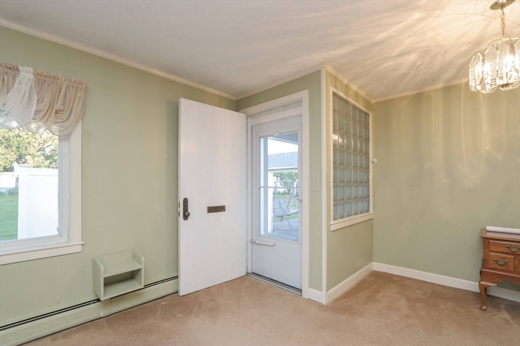 125 Greenwood Ter #125, Chicopee, MA Photo #34