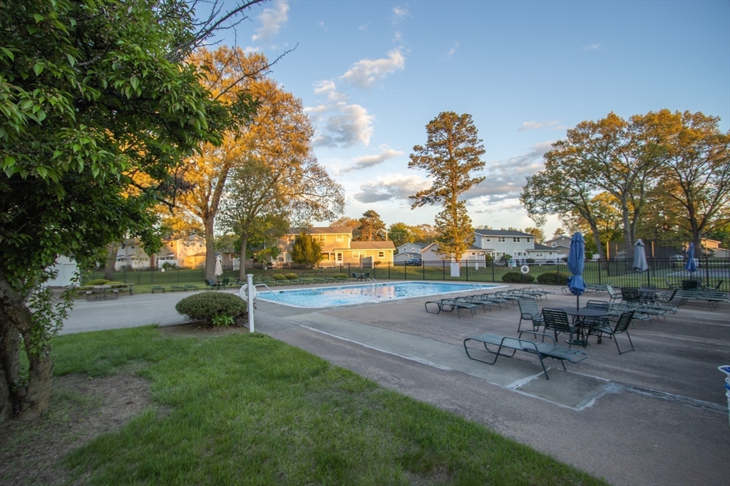 125 Greenwood Ter #125, Chicopee, MA Photo #41