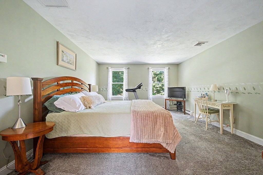 8 Vincent Rd, Mendon, MA, 8 Vincent Rd, Mendon, MA Photo #25