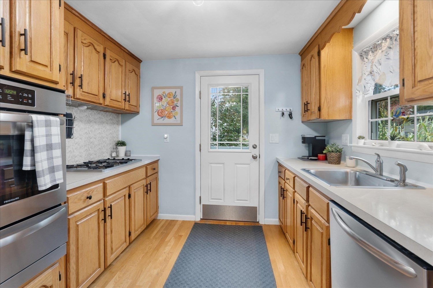 15 Parliament Dr, Franklin, MA, 15 Parliament Dr, Franklin, MA Photo #11