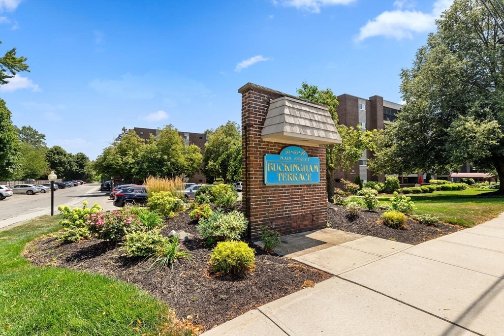 64 Main Street 34B