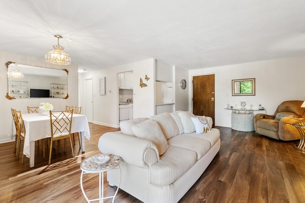 64 Main Street 34B