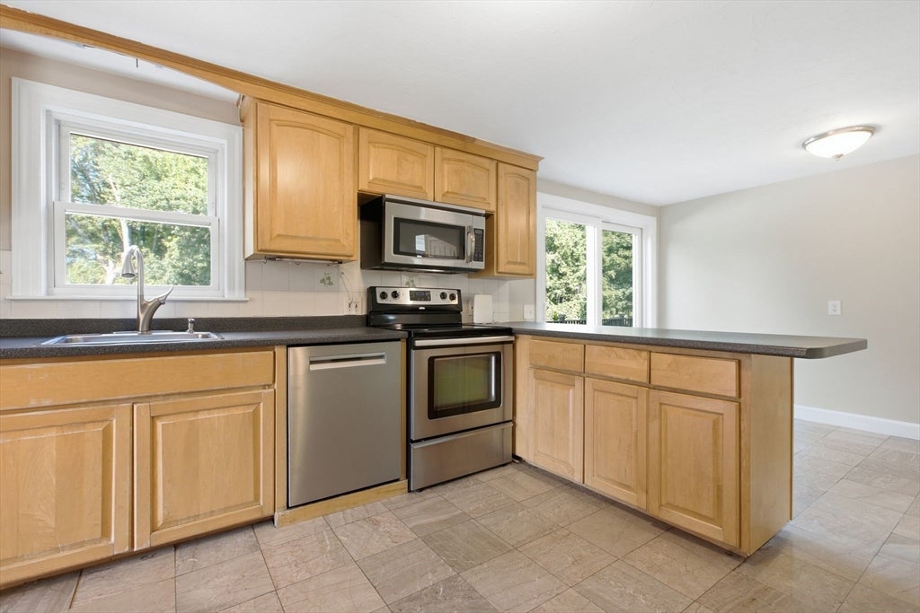 14 Pleasant St, North Reading, MA, 14 Pleasant St, North Reading, MA Photo #14