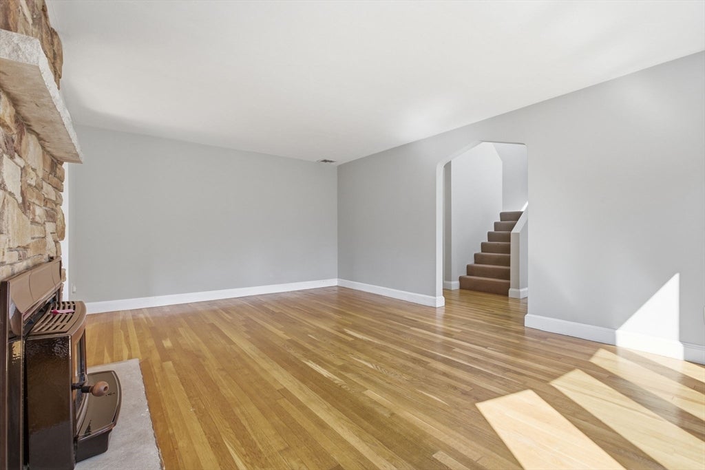 14 Pleasant St, North Reading, MA, 14 Pleasant St, North Reading, MA Photo #7