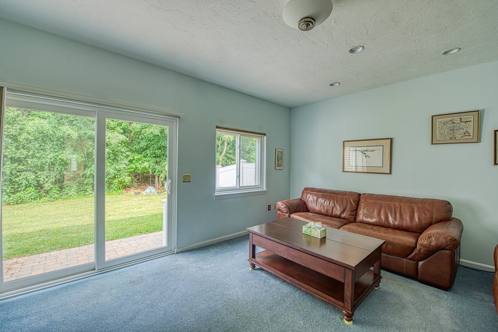 28 Gaslight Ln #28, Easton, MA, 28 Gaslight Ln #28, Easton, MA Photo #9
