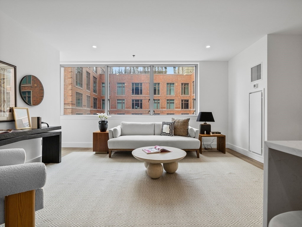 234 Causeway Street U702