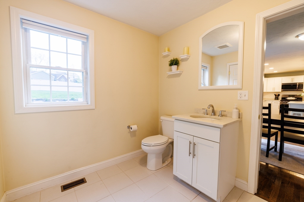 143 South St, Randolph, MA Photo #17