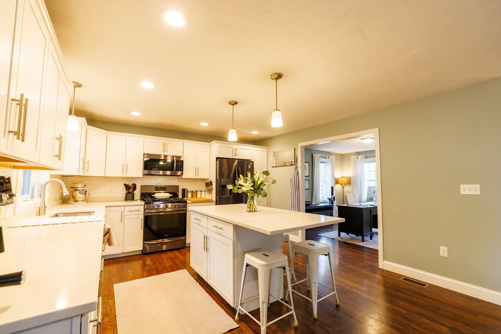143 South St, Randolph, MA Photo #14