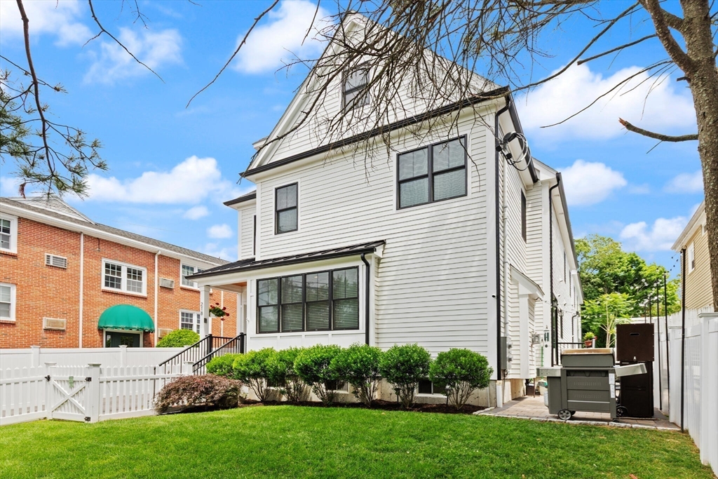 218 Hillside Avenue 218