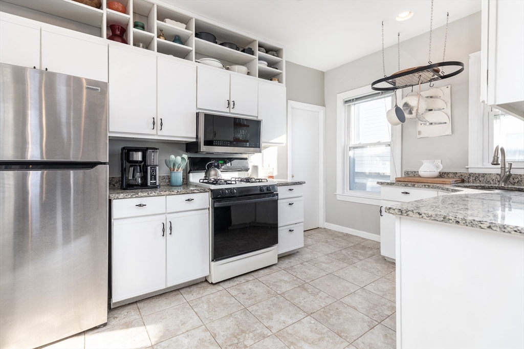 192 W Fifth St #2, Boston, MA Photo #8