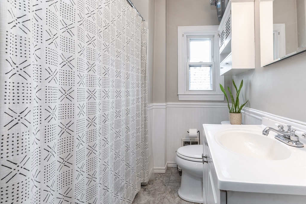 192 W Fifth St #2, Boston, MA Photo #16