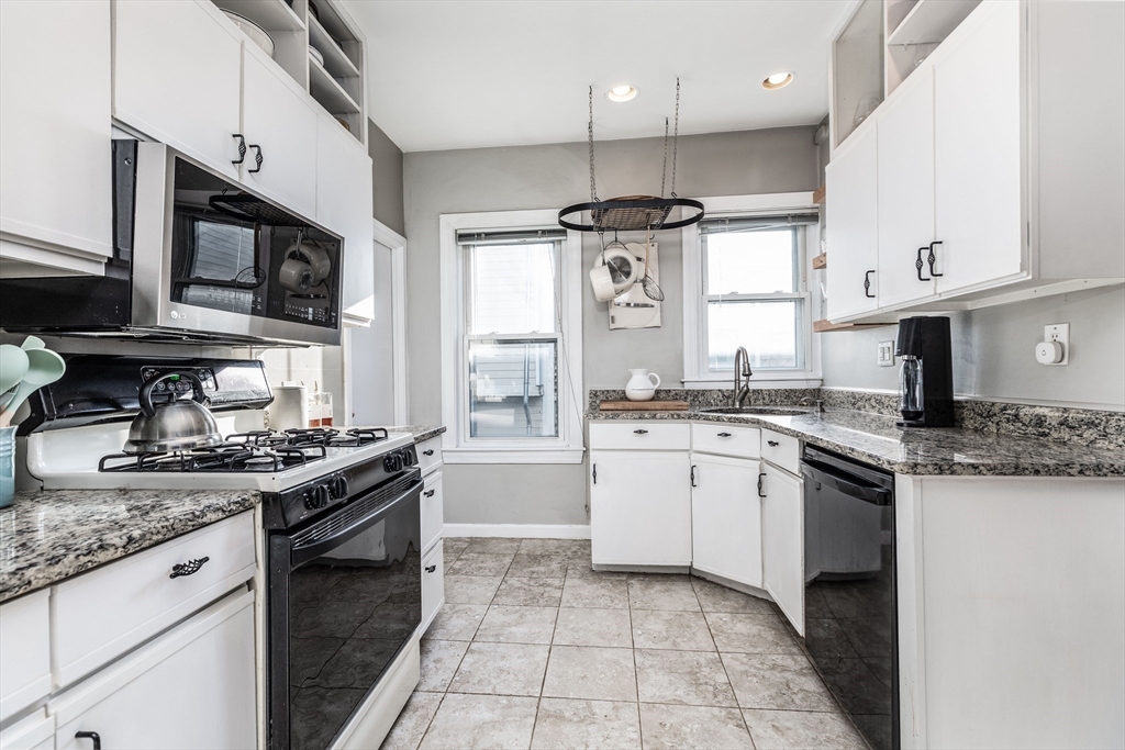 192 W Fifth St #2, Boston, MA Photo #9