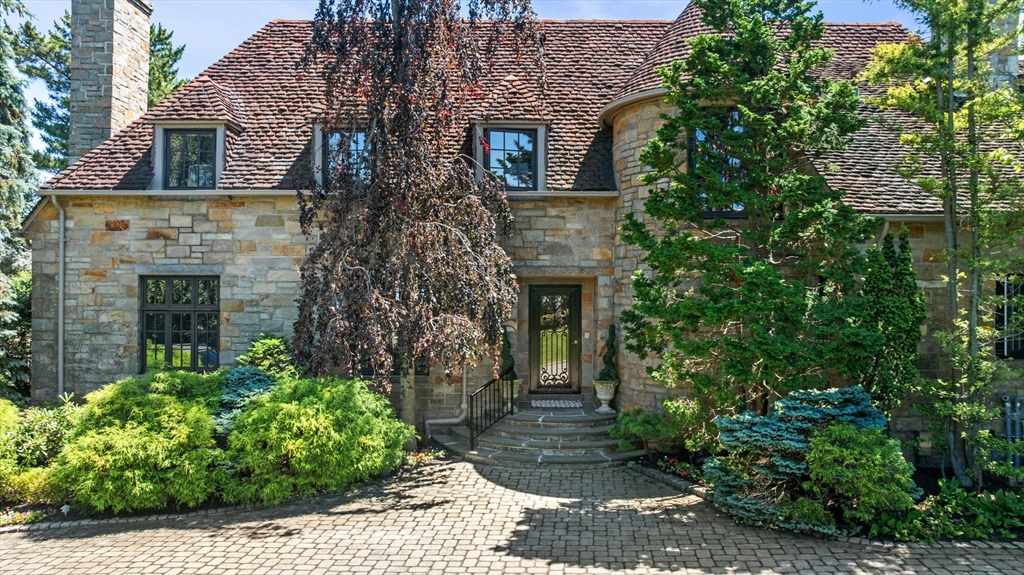 2 Lincoln House Pt.