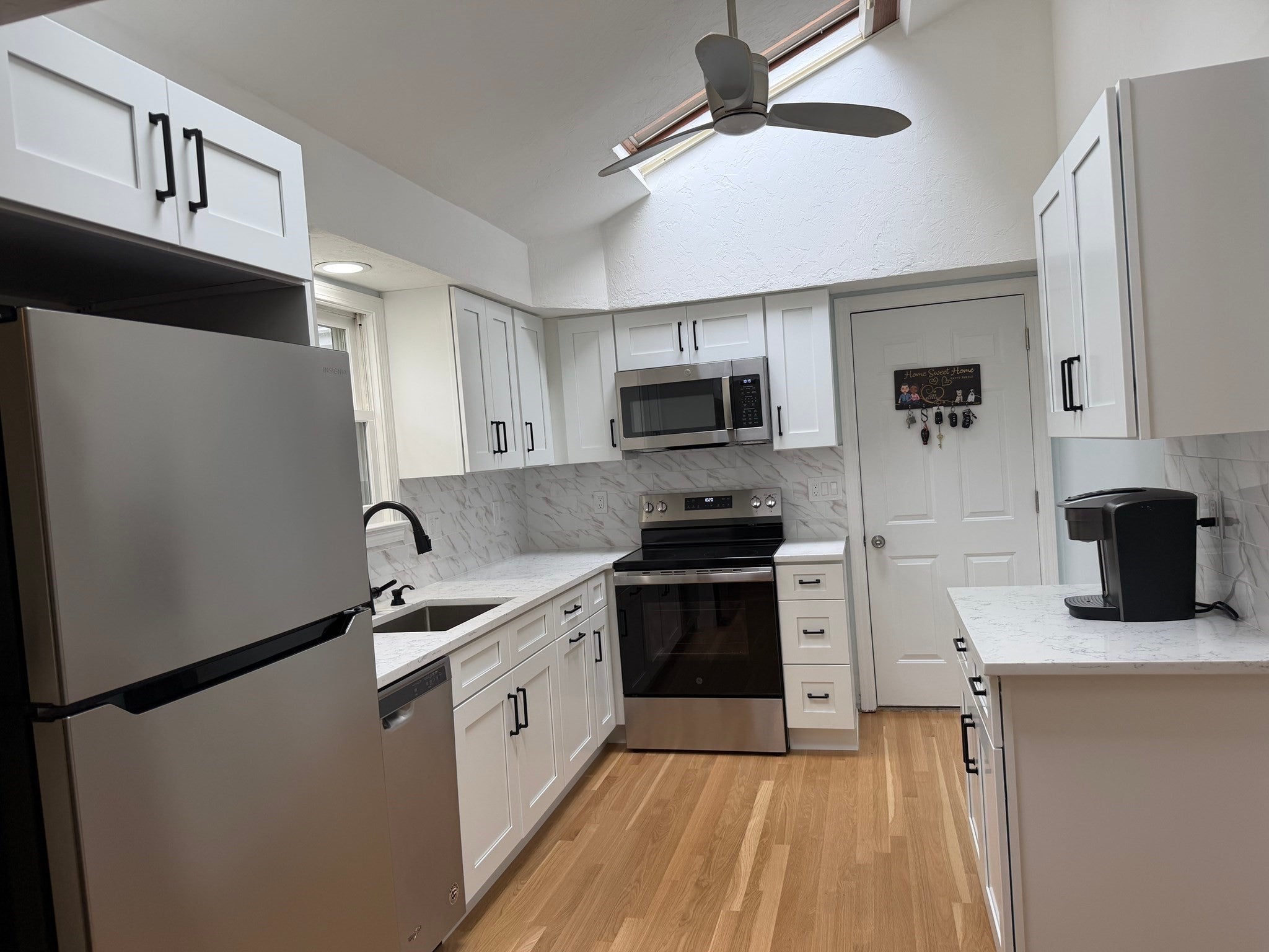 5 Bedford Dr, Grafton, MA, 5 Bedford Dr, Grafton, MA Photo #6