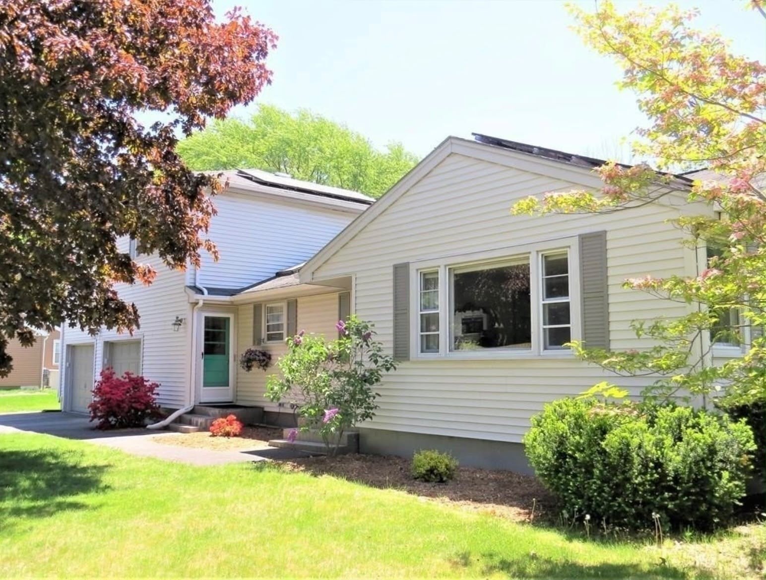 5 Bedford Dr, Grafton, MA, 5 Bedford Dr, Grafton, MA Photo #2