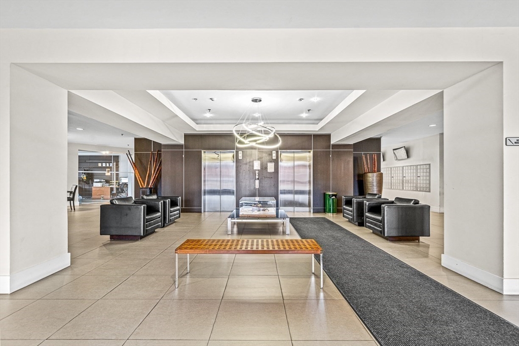 15 North Beacon L01