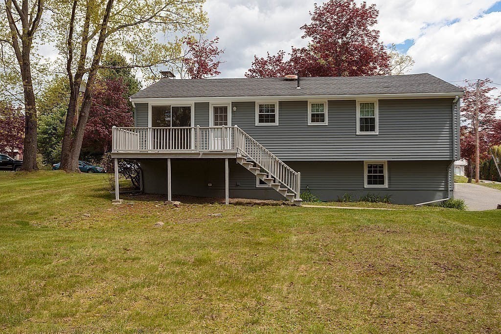 10 Brentwood Drive, Reading, MA Photo #7