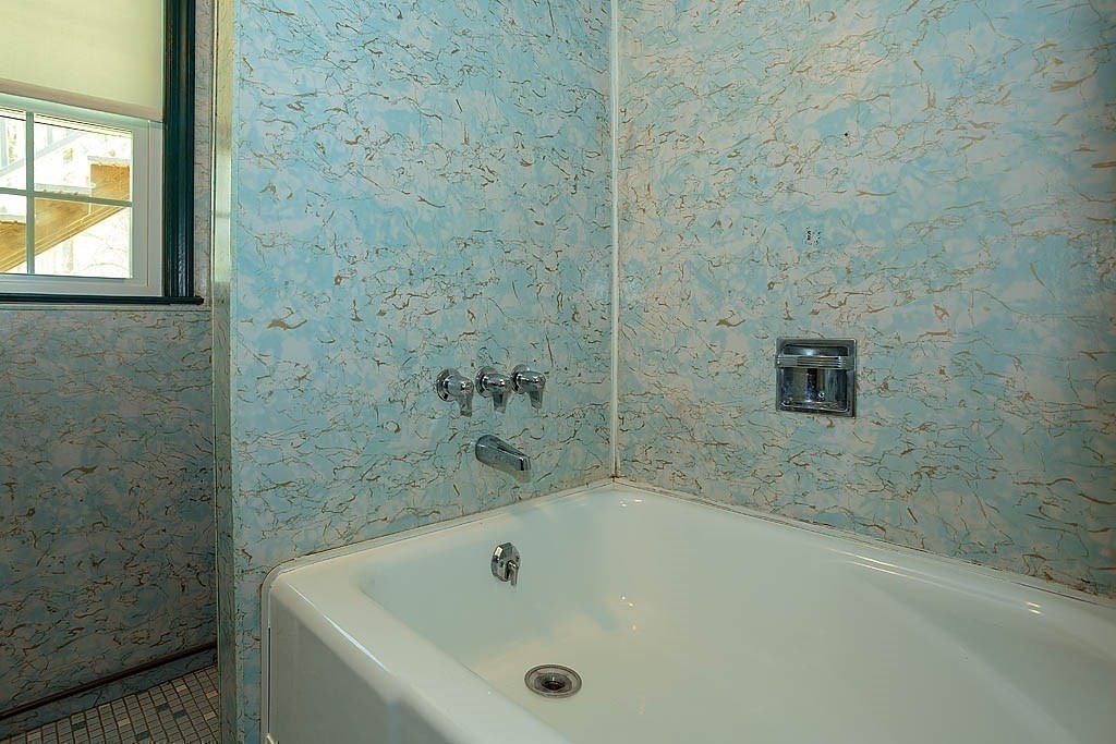 10 Brentwood Drive, Reading, MA Photo #29
