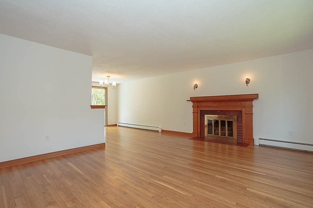 10 Brentwood Drive, Reading, MA Photo #10